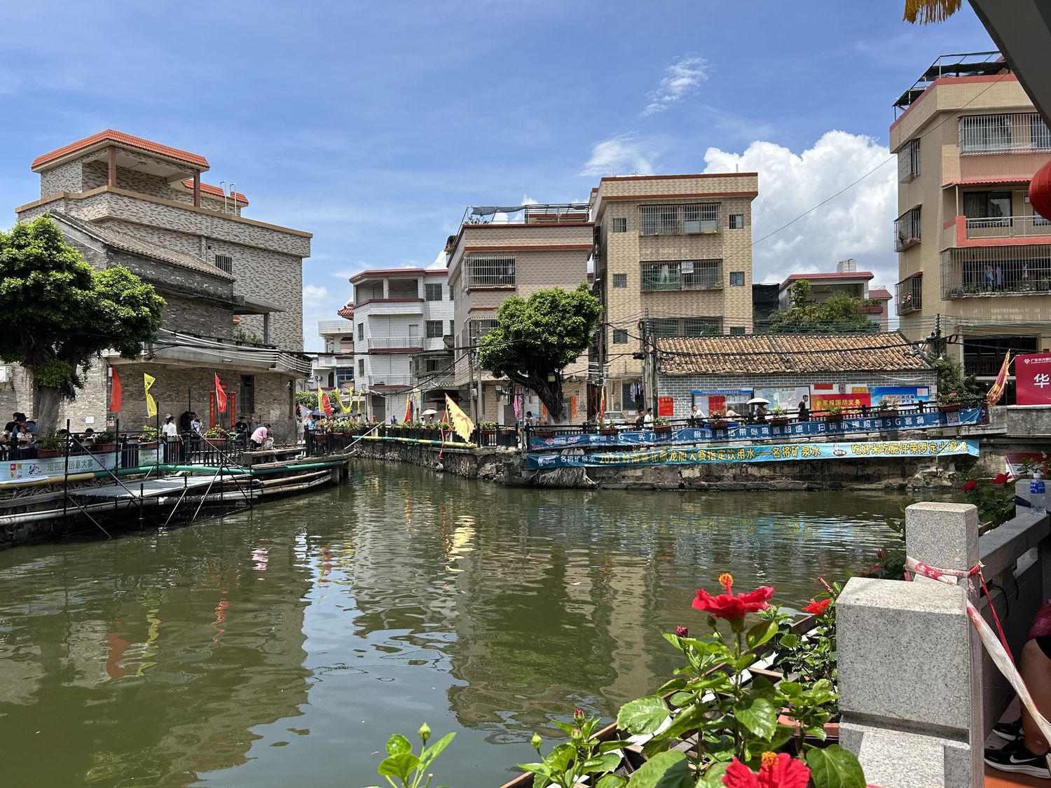 Diejiao’s dragon boat races are notorious for racers needing to navigate especially narrow and curved waterways