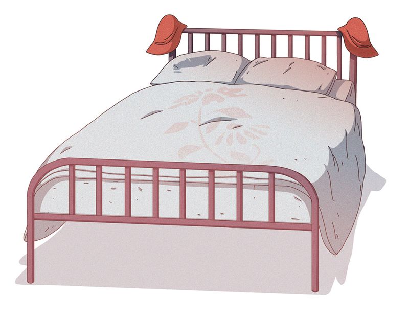 A two person bed, a moment from one of pioneering Chinese Author Yuan Zi's stories
