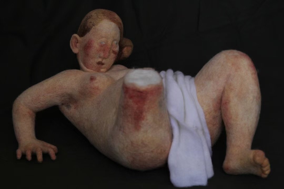 Wool sculpture “Childbearing” by aritst Zhang Xian