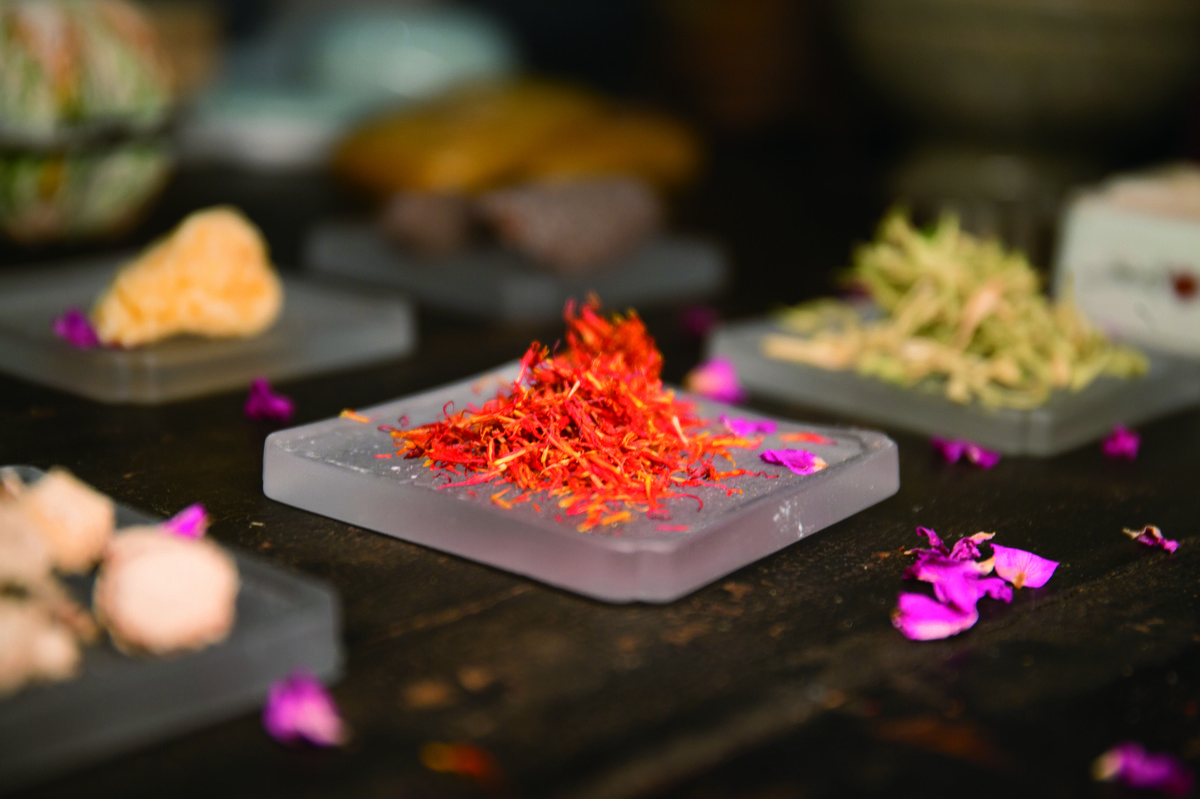 herbs on a dish, ancient Chinese cosmetics