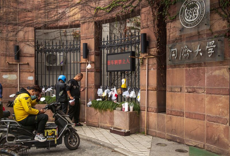 Food deliveries being made to Tongji university in Shanghai