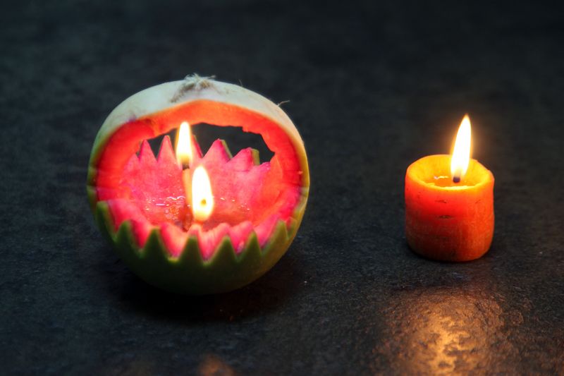 A Lantern Festival custom from Shandong includes making radish lanterns, one of the edible lanterns in China