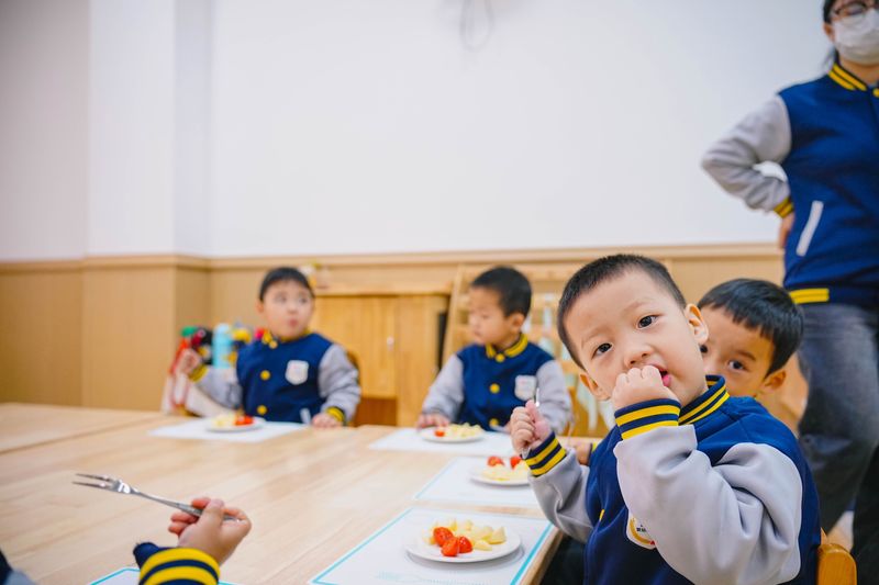 Daycare centers are defined in China as those that are primarily focused on meeting the basic biological needs of children, instead of teaching