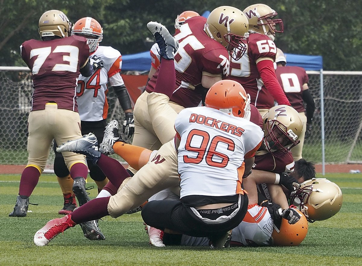 Chongqing Dockers vs. the Shanghai Warriors competing in 2015