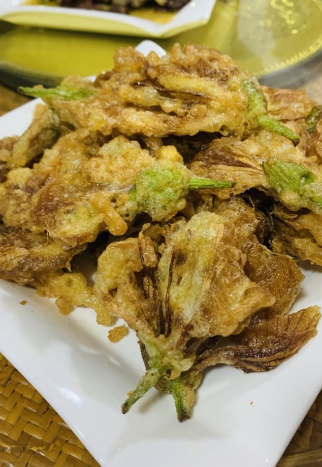 deep-fried pumpkin flower