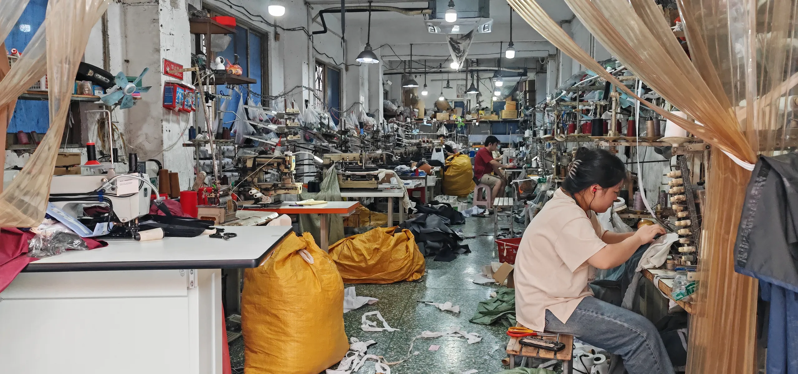 garment workers in Kanglu